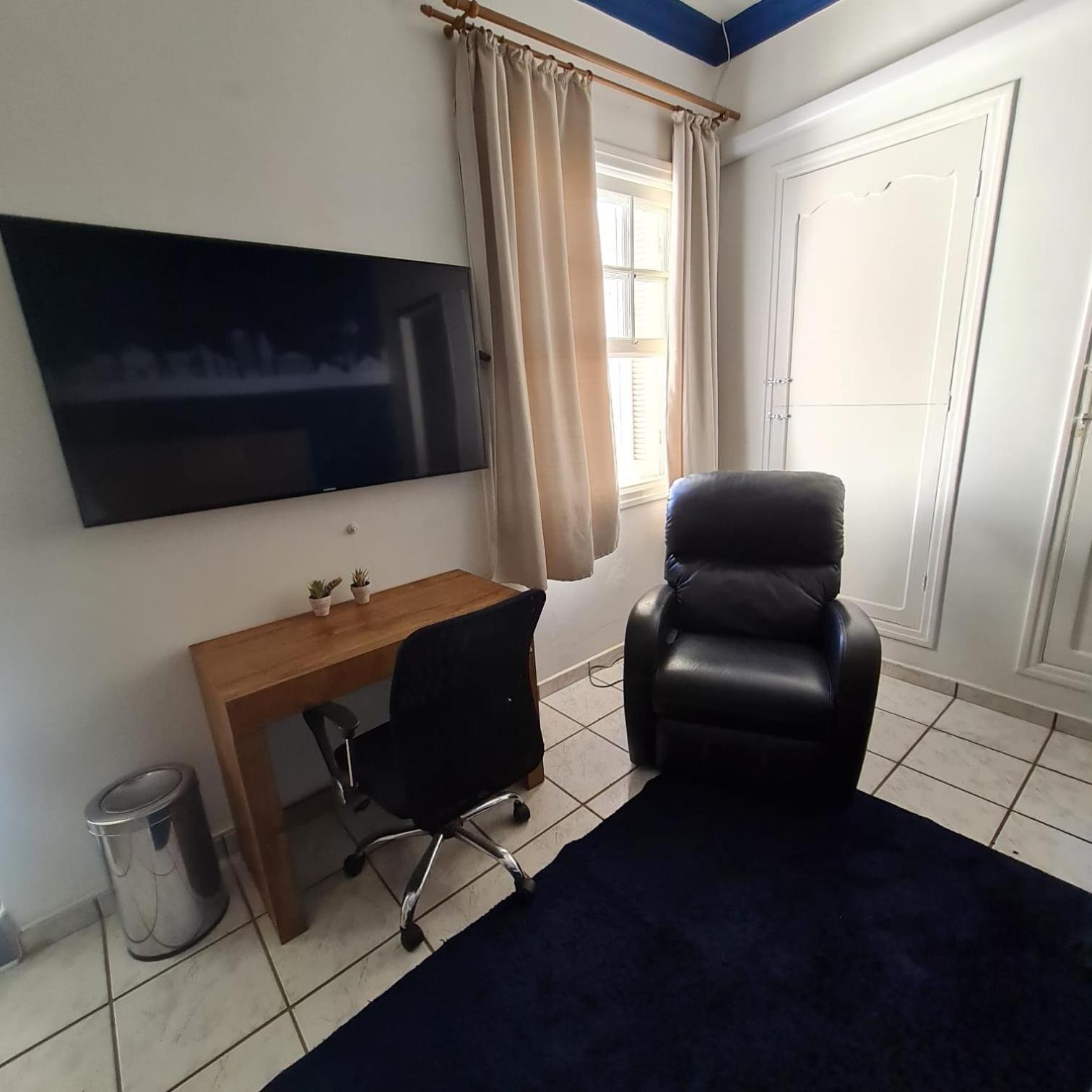 Pousada - Aqui Hostel Bragança Paulista Esterno foto
